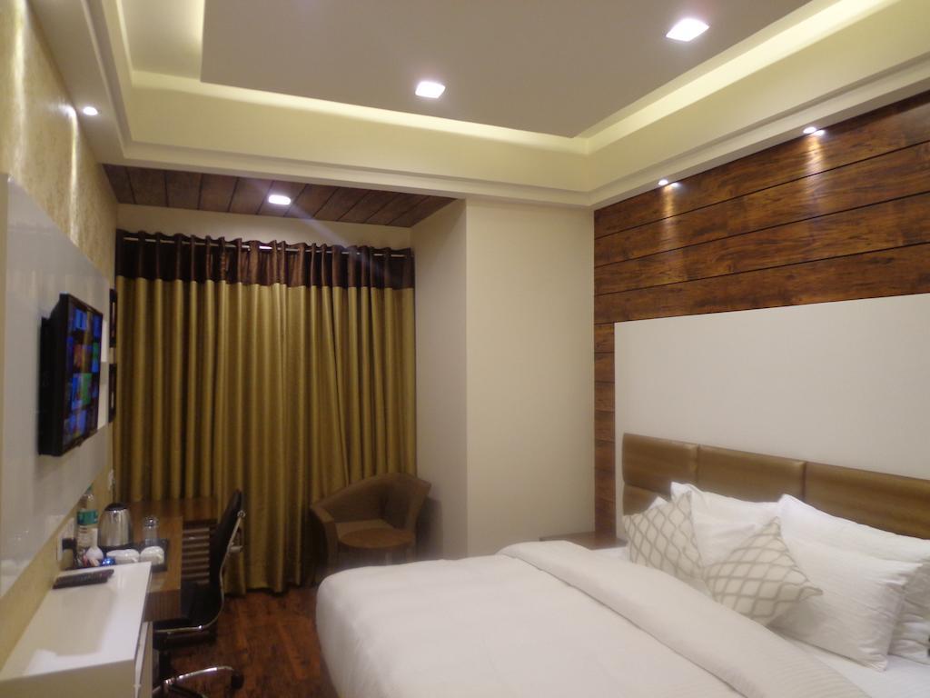 Hotel Taj Princess - Boutique Hotel Delhi  Esterno foto