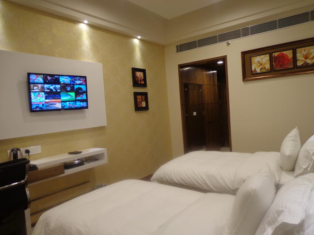Hotel Taj Princess - Boutique Hotel Delhi  Esterno foto